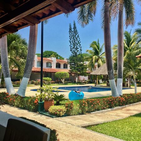Casa Romantica De Playa Ixtapa  Eksteriør bilde